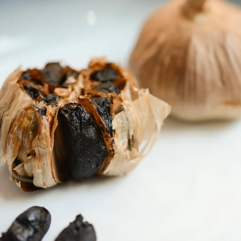 Ail Noir Premium en bulbe - Image 10