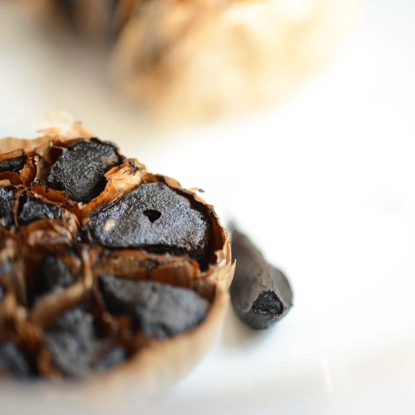 Ail Noir Premium en bulbe - Image 12